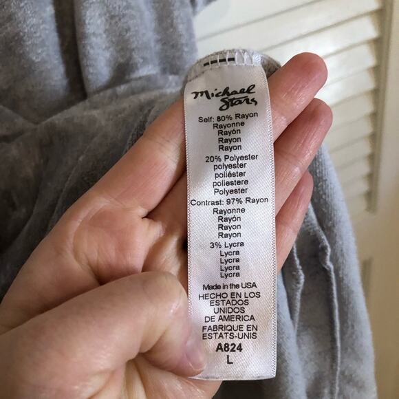 Michael Stars Cozy V-Neck Short Sleeve Top Large - Picture 5 of 7